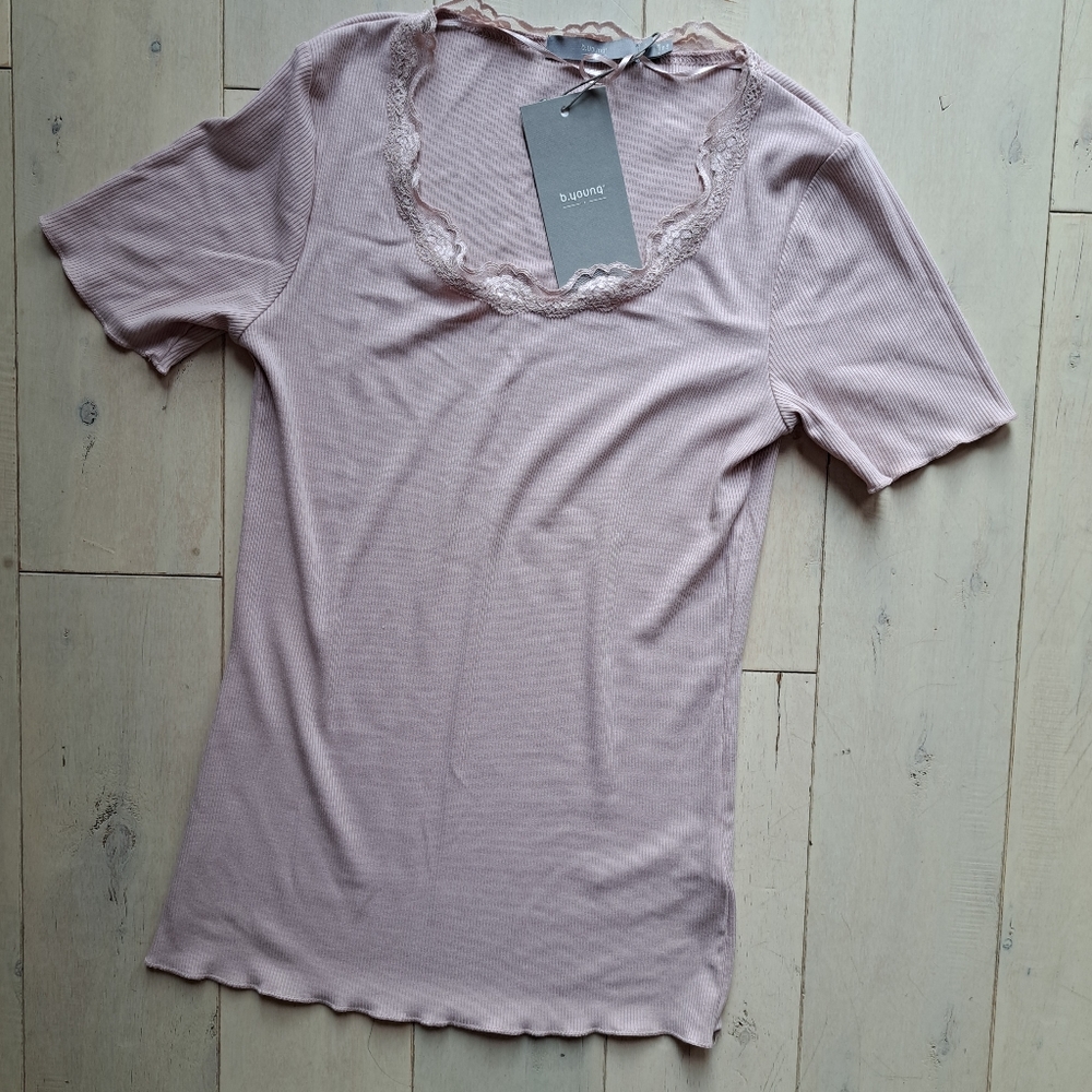 Pretty Rib Tee with Lace Scalloped Neckline - Rose Cloud